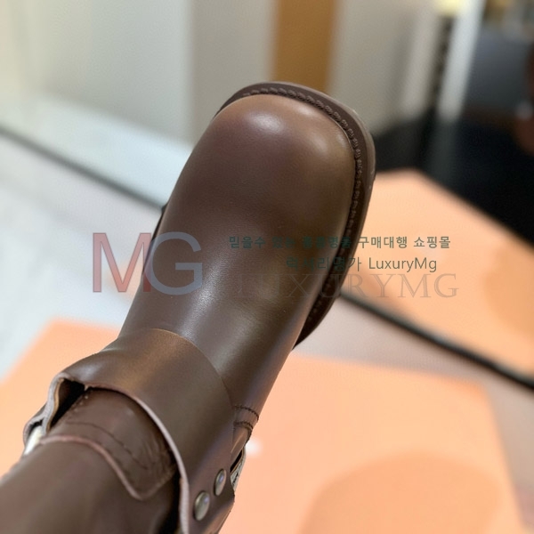 �̿�̿� ���� ��Ŀ M5766505-4