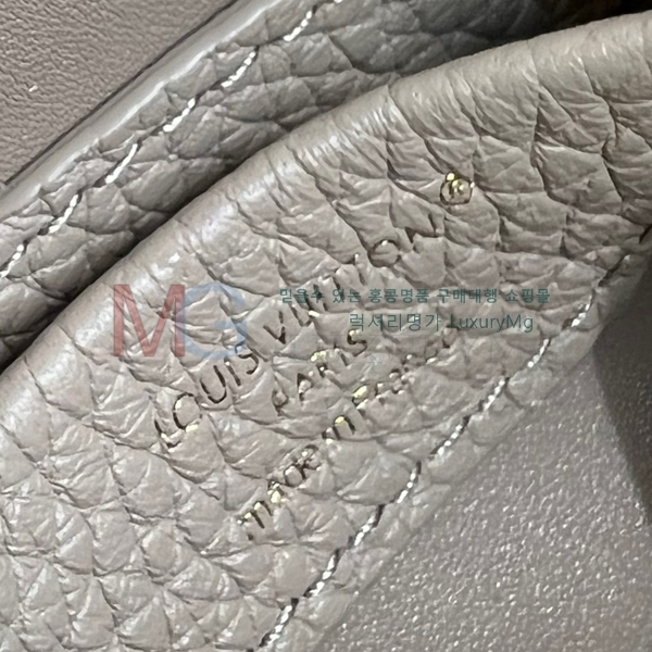 ���̺��� īǶ�� �̴� ��Ʈ�� M48865-4