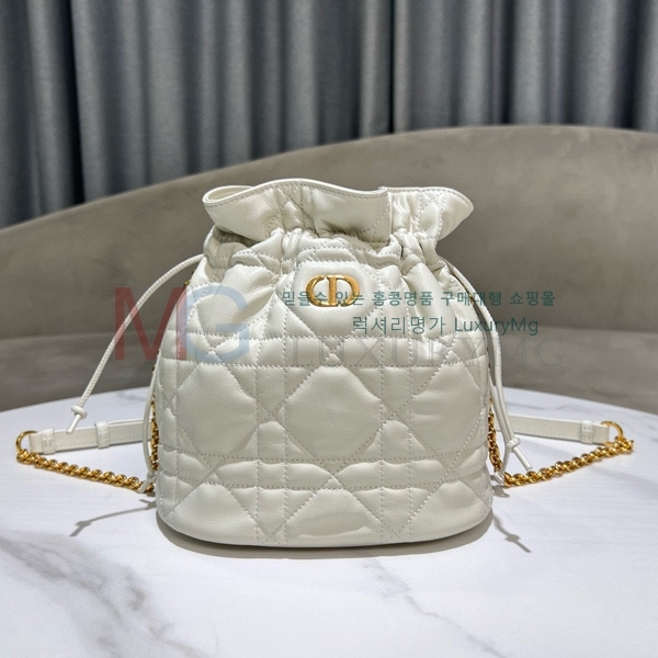 ��� 30 ������ �̴� ��Ŷ�� M29899-3