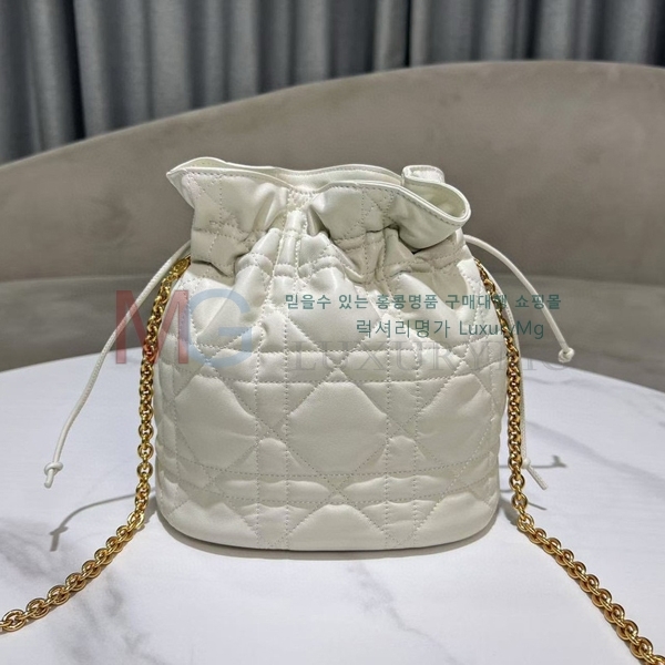 ��� 30 ������ �̴� ��Ŷ�� M29899-3