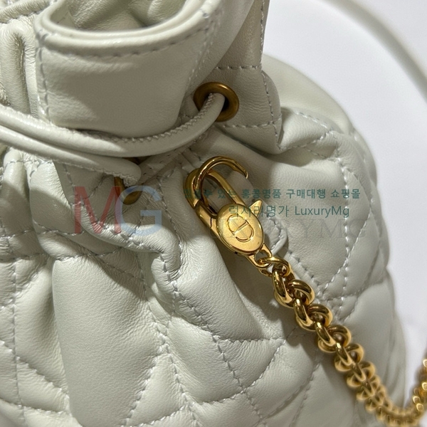 ��� 30 ������ �̴� ��Ŷ�� M29899-3