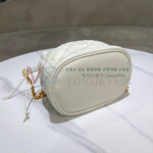 ��� 30 ������ �̴� ��Ŷ�� M29899-3