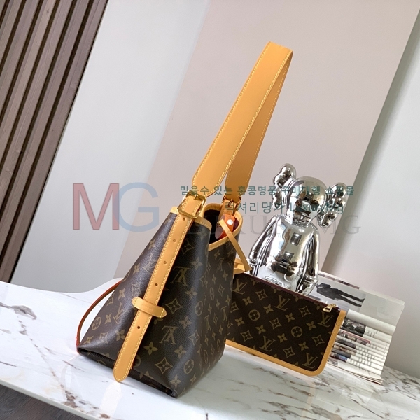 ���̺��� ĳ���� PM M46203-700