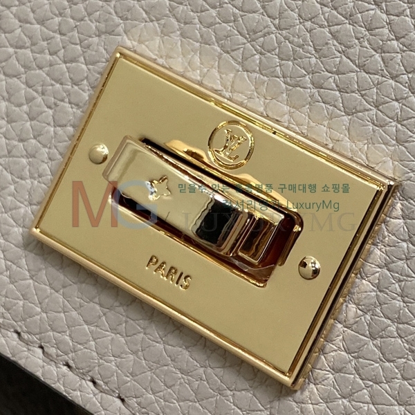 ���̺��� ���丰 ���� M82640-2