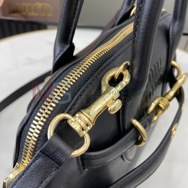 �̿�̿� �ƹ�Ƣ�� ���� ���� ž�ڵ� �� 5BB169-1