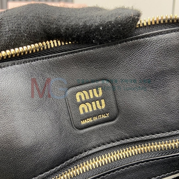 �̿�̿� �ƹ�Ƣ�� ���� ���� ž�ڵ� �� 5BB169-1