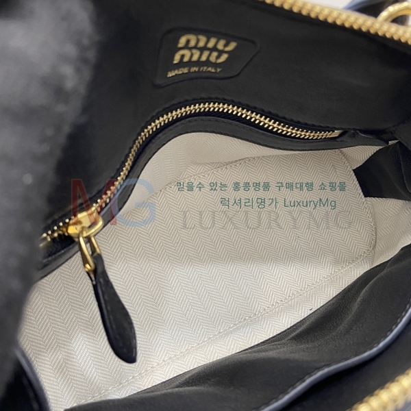 �̿�̿� �ƹ�Ƣ�� ���� ���� ž�ڵ� �� 5BB169-1