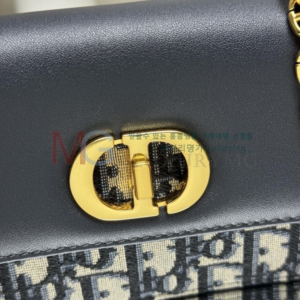 ��� �̽� ī�� ü�� �� D52250-1
