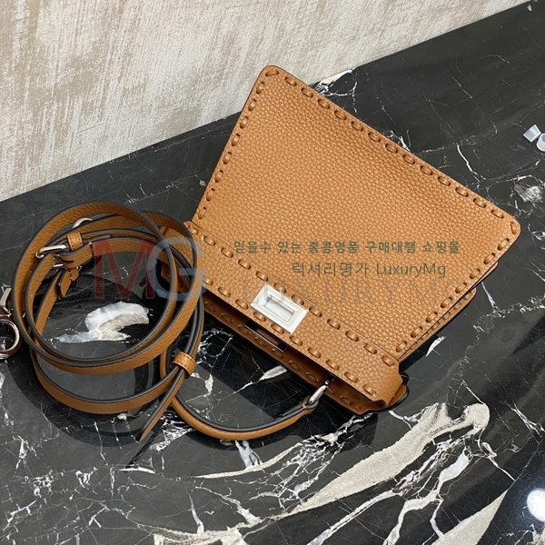 ��� ��ī�� ��Ʈ�� �ڶ� 75841-1