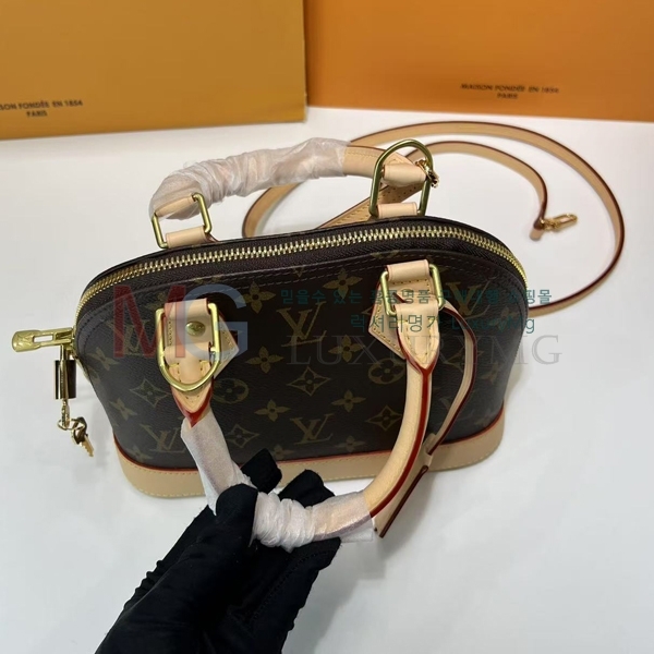 ���̺��� ���׷� �˸� BB M53152-1