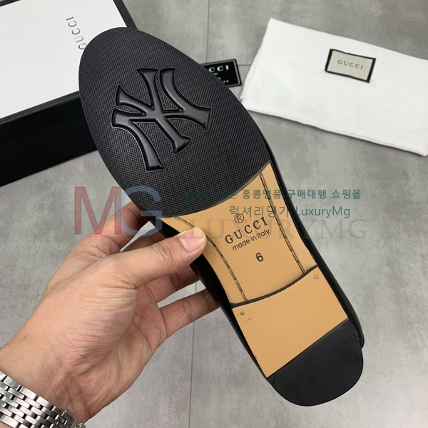 ���� ���� ���� ����/���� GC5611264-11