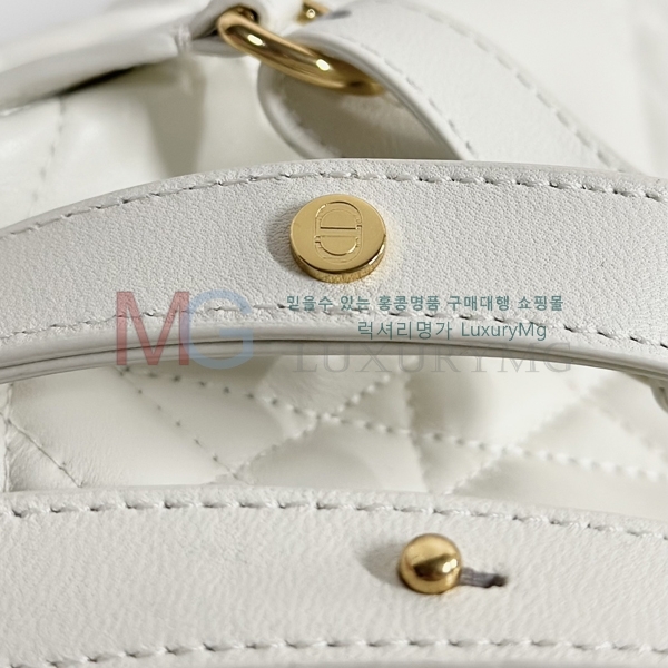 ��� ī�� �̵� ���� M59600-1
