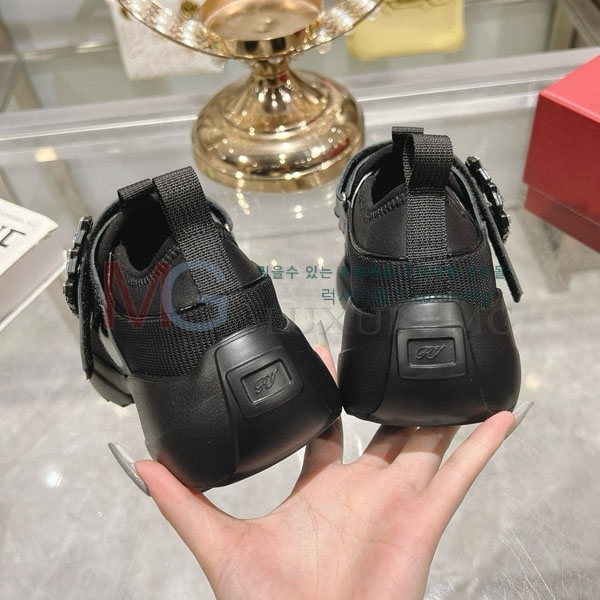 ������� ���� ����Ŀ�� RV1599114-1