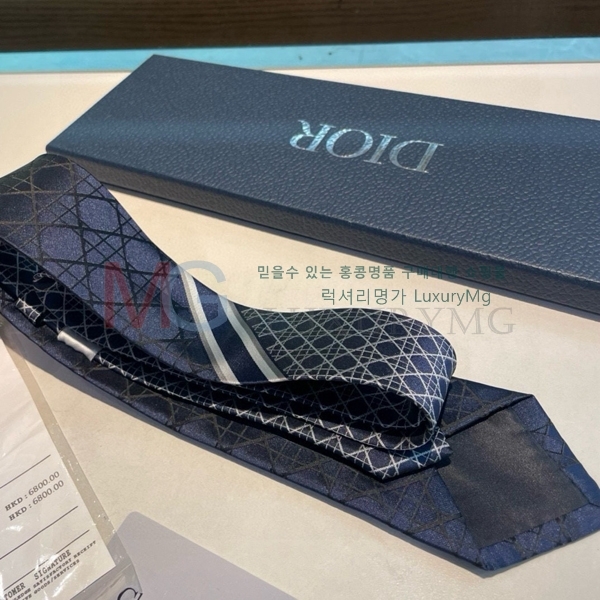 ��� ��Ÿ�� HE27698-1