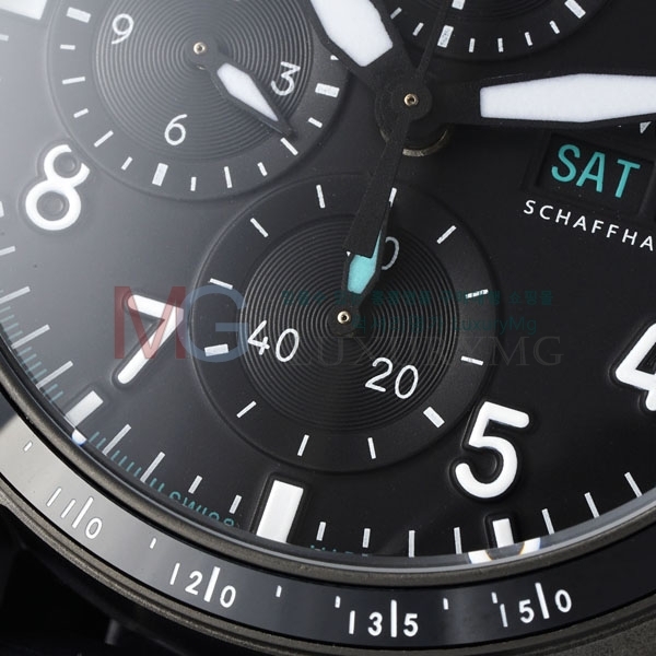  ���̴������� �����ƽ �ð� W69385-2 (41mm)