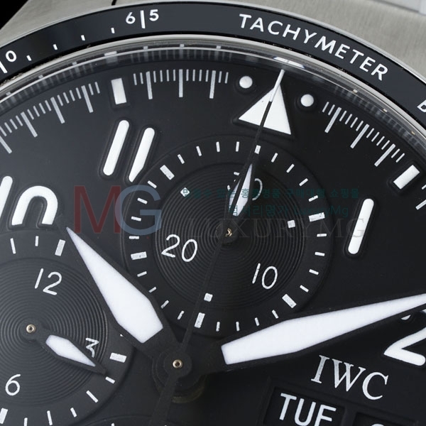  ���̴������� �����ƽ �ð� W699300-1 (41mm)