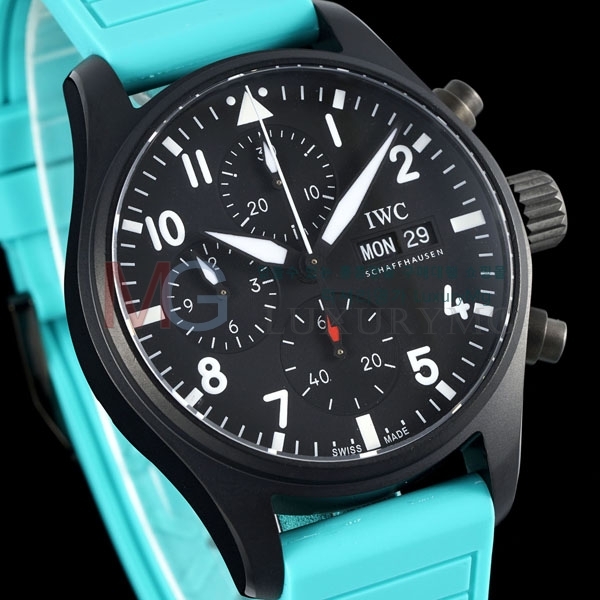  ���̴������� �����ƽ �ð� W69385-7 (41mm)