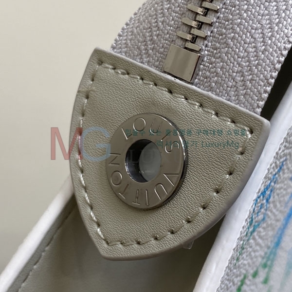 ���̺��� ����Ʈ Ŭ��ġ�� M13907