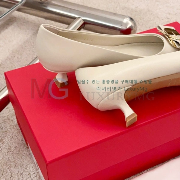 �䷹���� ������  FE2990621-2