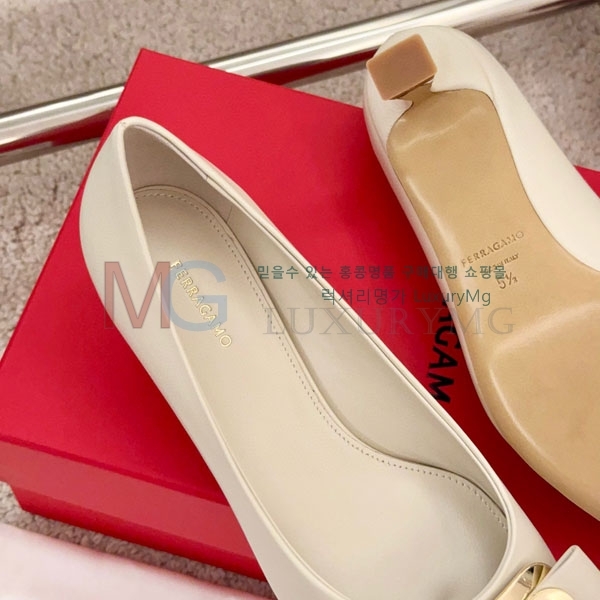 �䷹���� ������  FE2990621-2