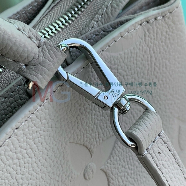 ���̺��� �ڶ�� �ȷ� ��Ʈ�� M413803-1