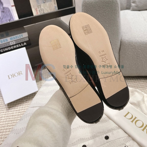 ��� �÷����� DR9504402