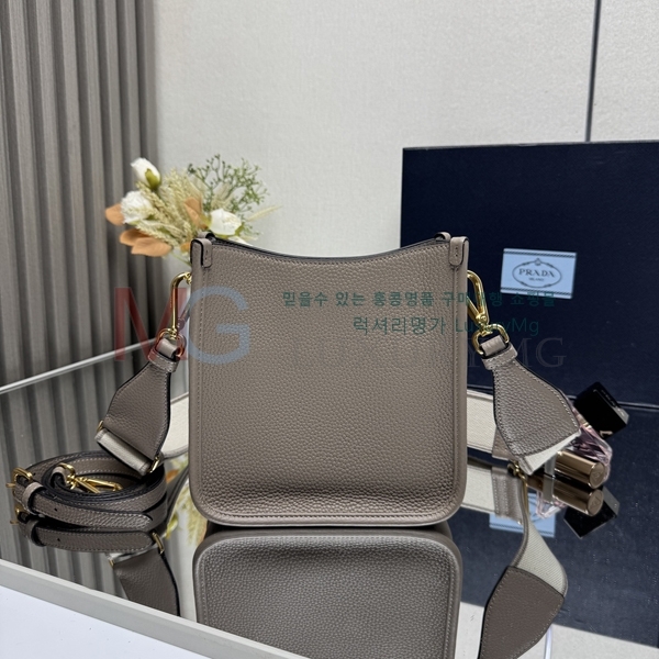 ����� �ﰢ�ΰ� ����� �̴� 1BH191-102