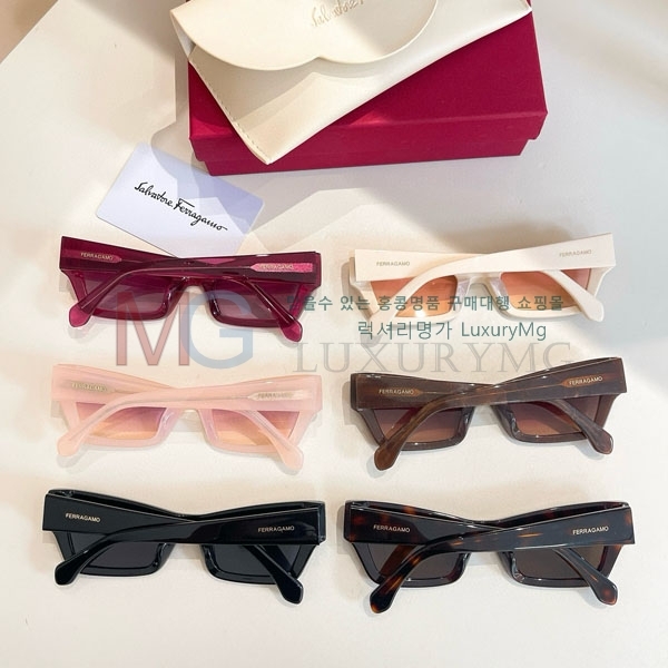 ��󰡸� ���۶� FO599061