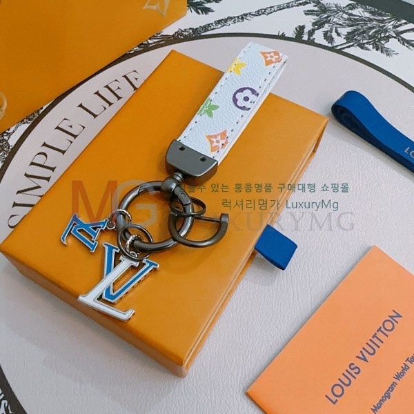 ���̺��� ŰȦ�� LV0722304