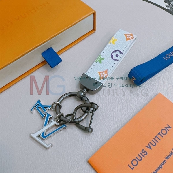 ���̺��� ŰȦ�� LV0722304