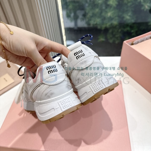 �̿�̿� ���� ����Ŀ�� MH6601184-2