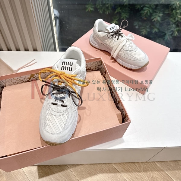 �̿�̿� ���� ����Ŀ�� MH6601184-1