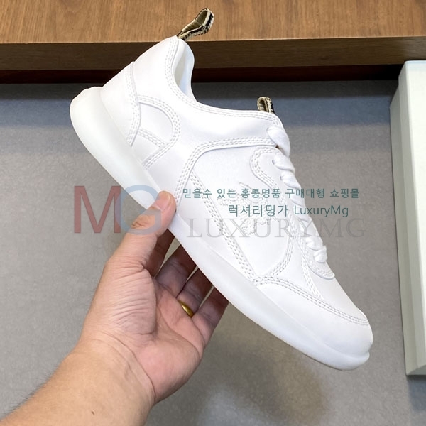 ������ ���� ����Ŀ�� BUR66054-2