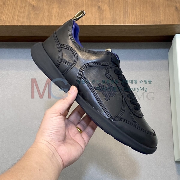 ������ ���� ����Ŀ�� BUR66054-1