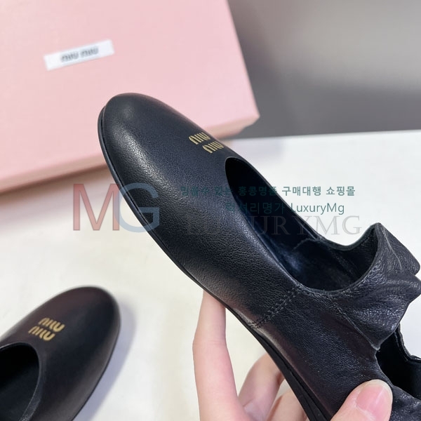 �̿�̿� ���� �÷����� M440234
