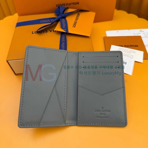 ���̺��� ���� ���ų����� M81382-200
