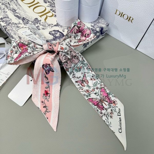 ��� Ʈ���� DU680336