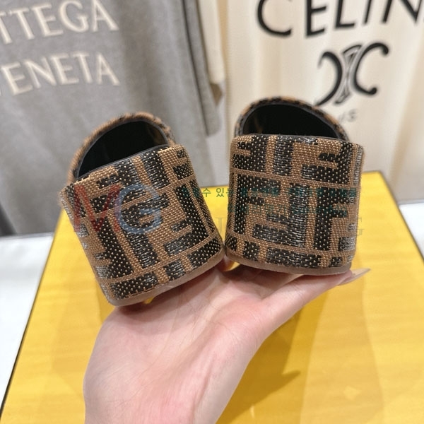 ����  ��� ���� G3211106-1