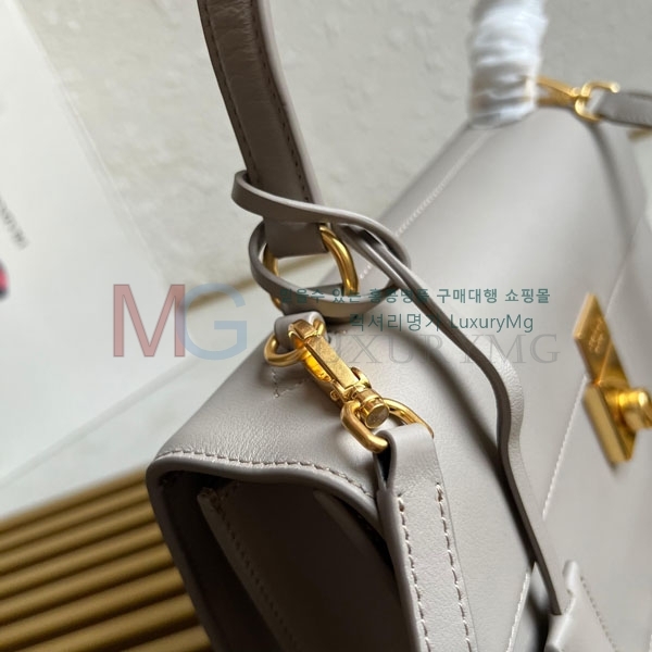 ����� ��Ż �ΰ� ��Ŭ ���� �̵�� ��Ʈ�� 1BN023-4