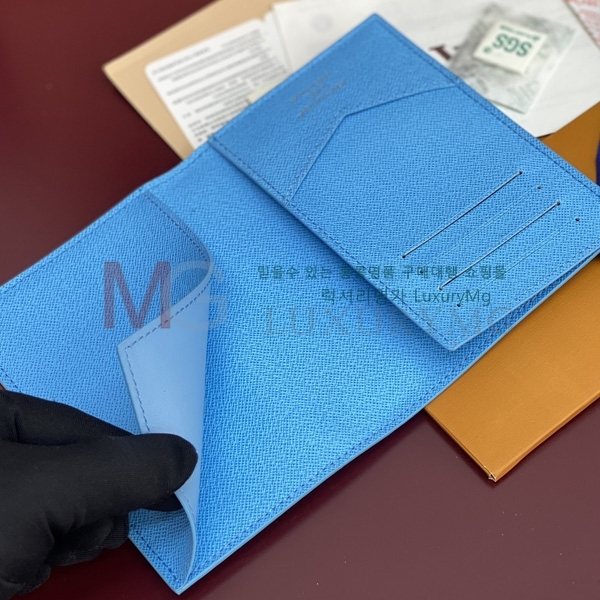 ���̺���  �н���Ʈ Ŀ�� M14876