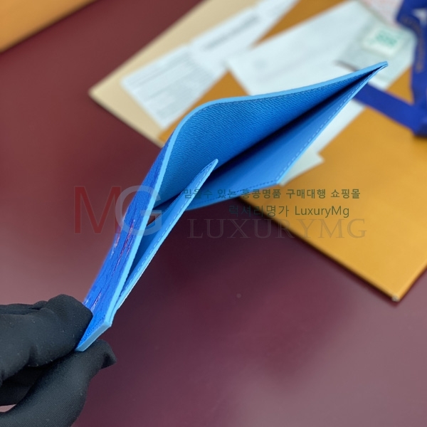 ���̺���  �н���Ʈ Ŀ�� M14876