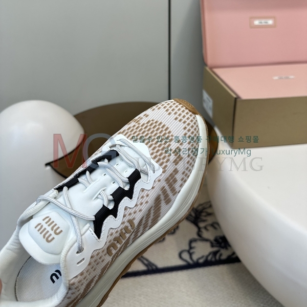 �������� �̿�̿� ����Ŀ�� MH313891-1