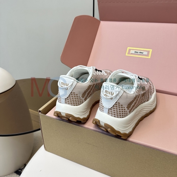 �������� �̿�̿� ����Ŀ�� MH313891-1