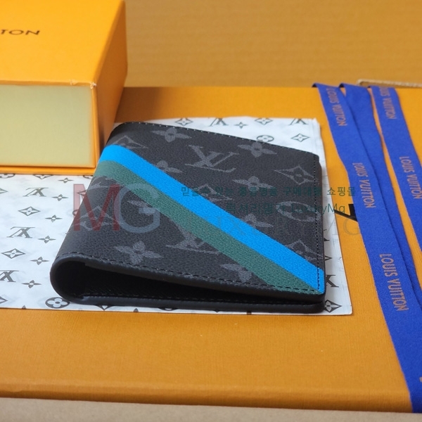 ���̺��� �н���Ʈ Ŀ�� P01946-1