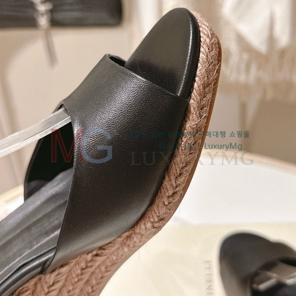 ���� ���ڷ� ��ġ�ڸ� ������ ���� 1BC677582-1