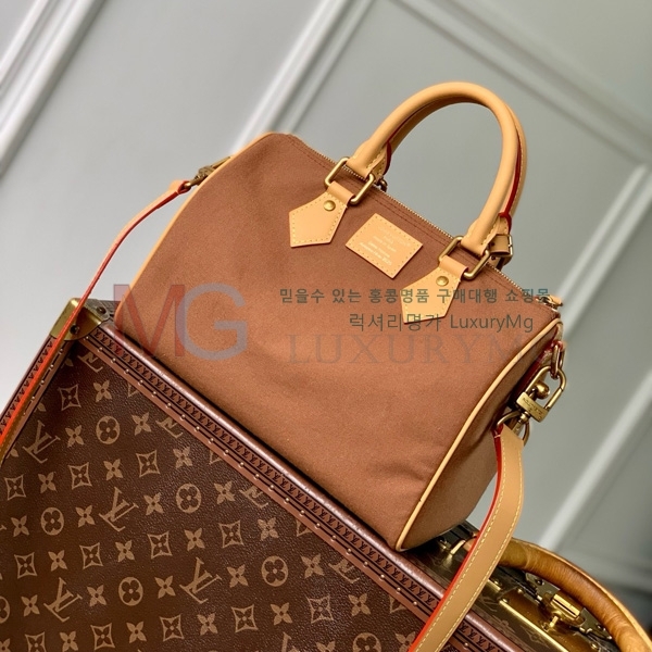 ���̺��� x �۷� �ϰ� ���ǵ� 25 M15218-1