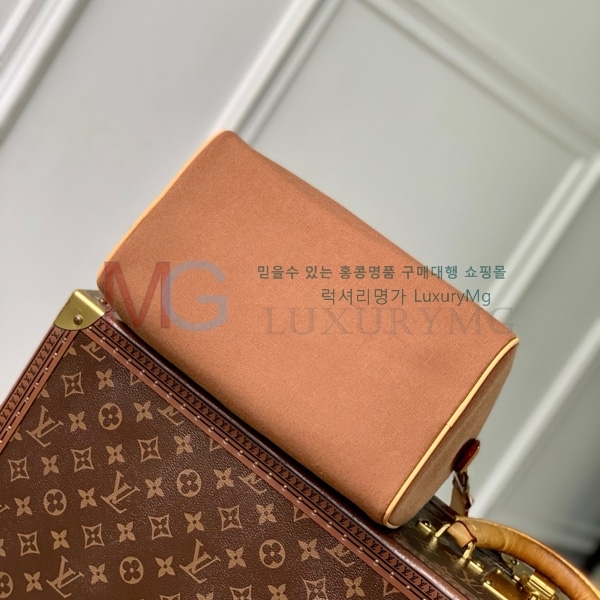 ���̺��� x �۷� �ϰ� ���ǵ� 25 M15218-1