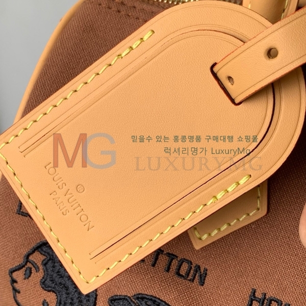 ���̺��� x �۷� �ϰ� ���ǵ� 25 M15218-1
