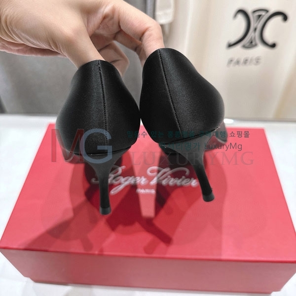 ������� ������ ������ R6V30011-10