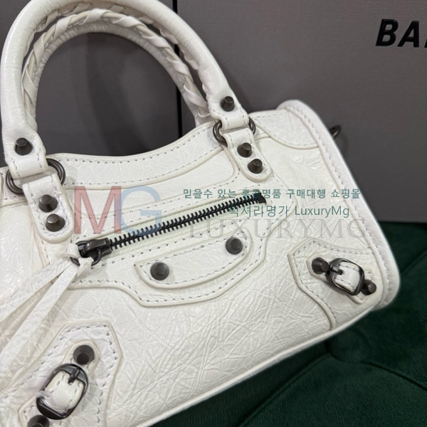 �߷��þư� �� ��Ƽ �� ���� B230090-16
